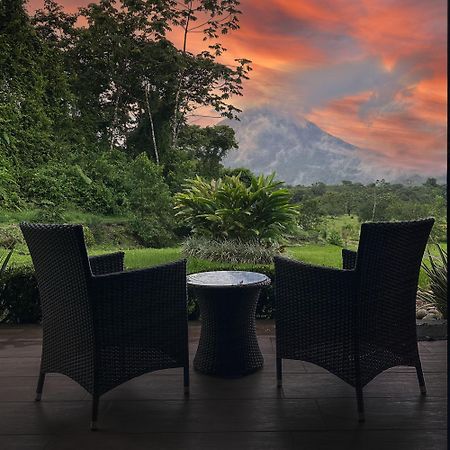 Arenal Roca Suites La Fortuna Exterior photo